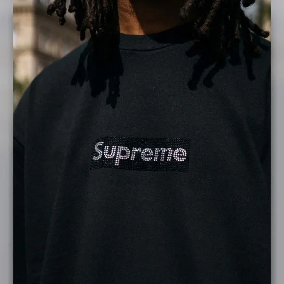 Supreme Swarovski Black Mサイズ 未開封 Supreme x Swarovski Box Logo Hoodie – HIGHKIOSK